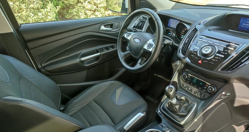 Ford Kuga cena 46500 przebieg: 180000, rok produkcji 2011 z Oleśnica małe 326